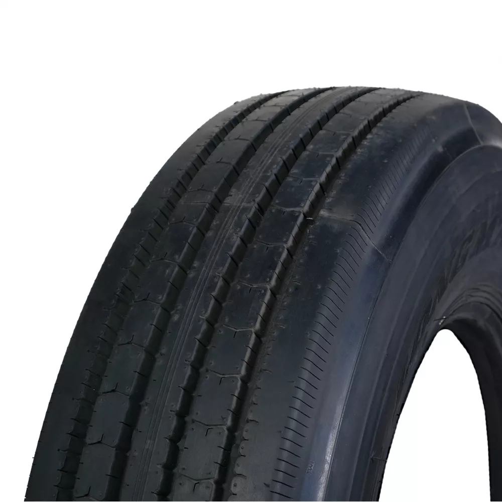 Грузовая шина 295/80 R22,5 Long March LM-216 18PR в Кыштыме